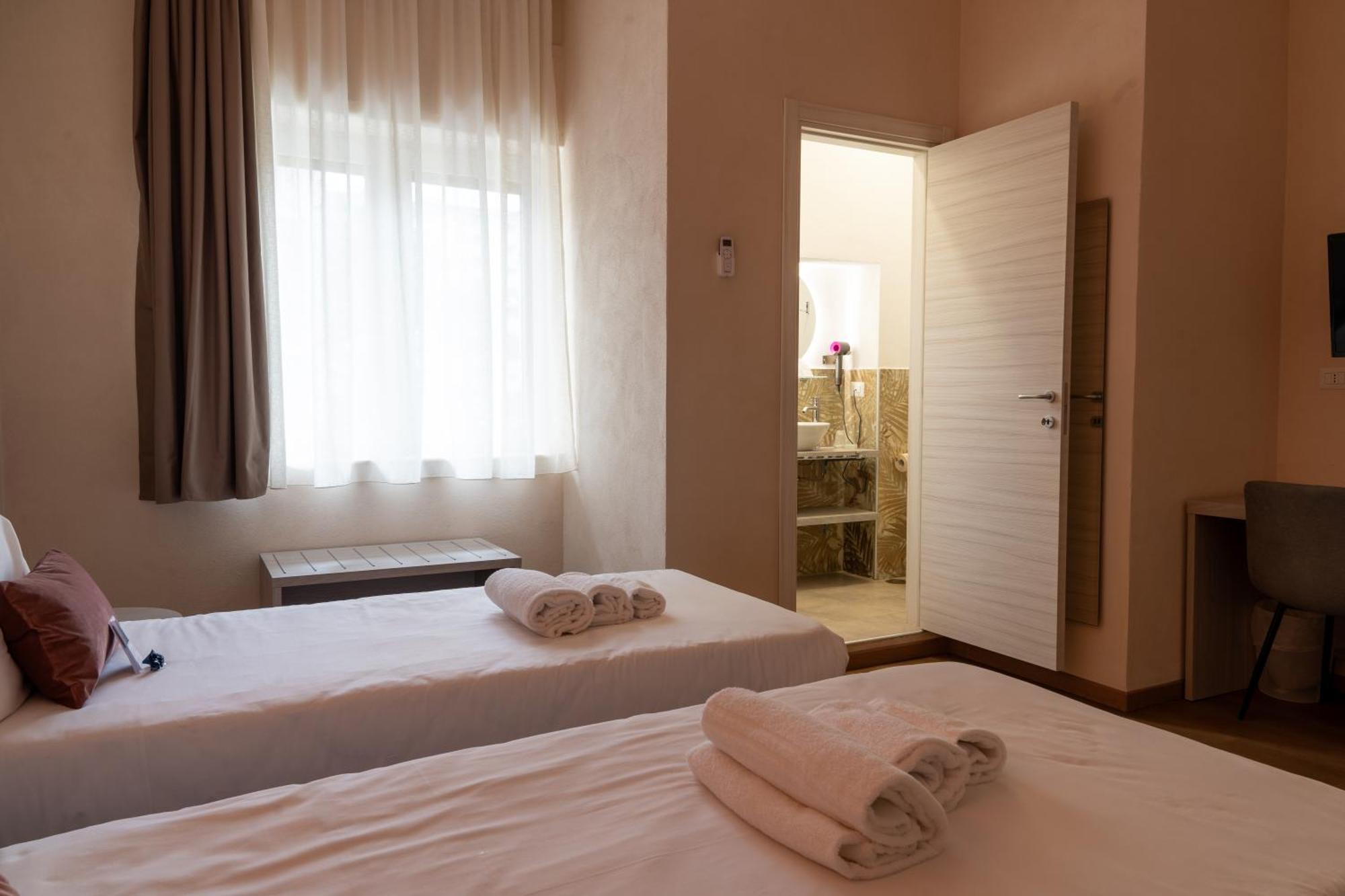The Sun Hotel Boutique Napoli Bagian luar foto