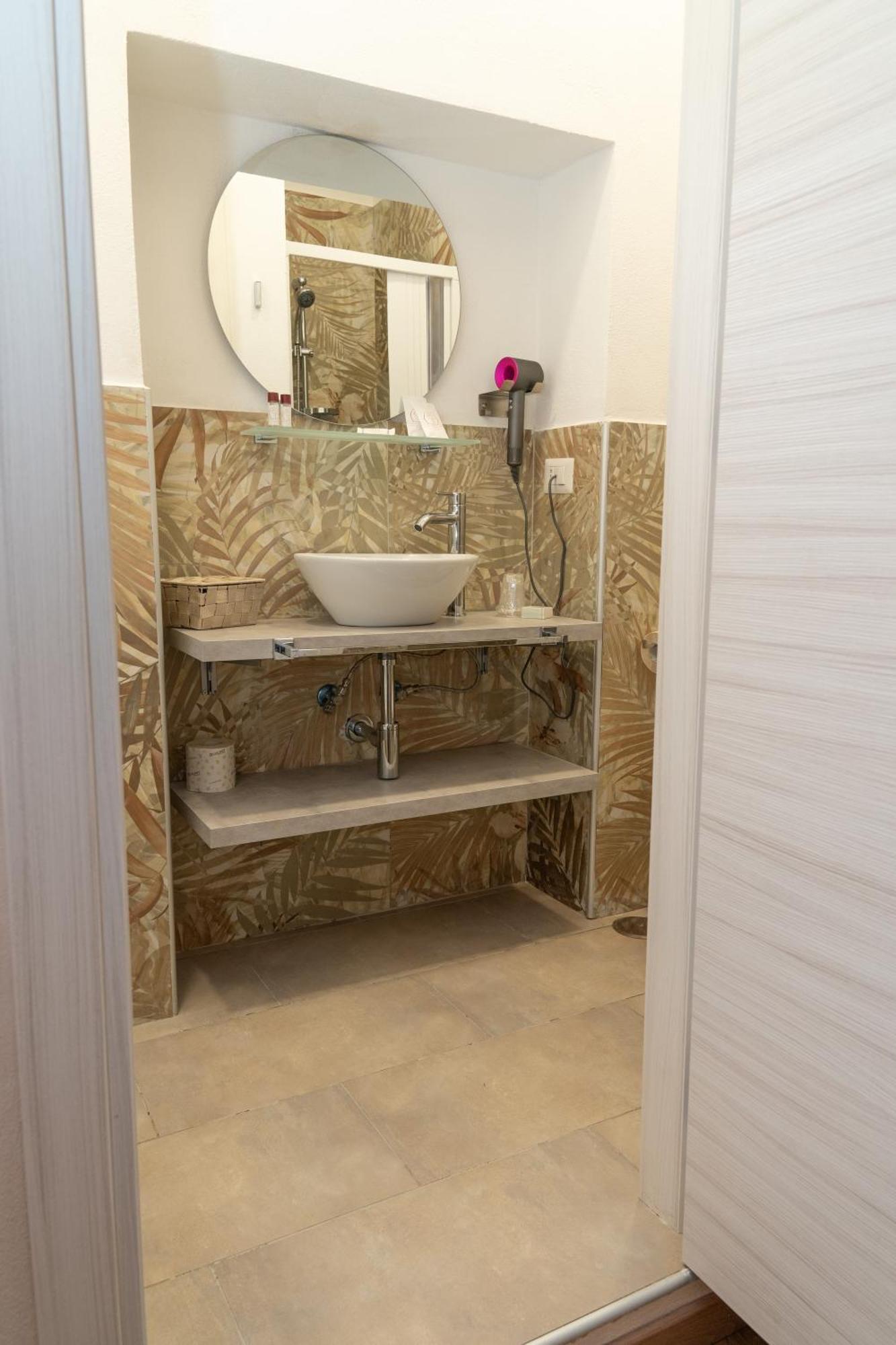 The Sun Hotel Boutique Napoli Bagian luar foto